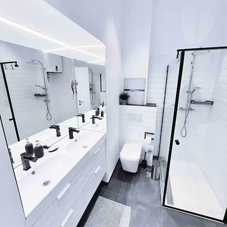 Inner City Design Loft Apartman *